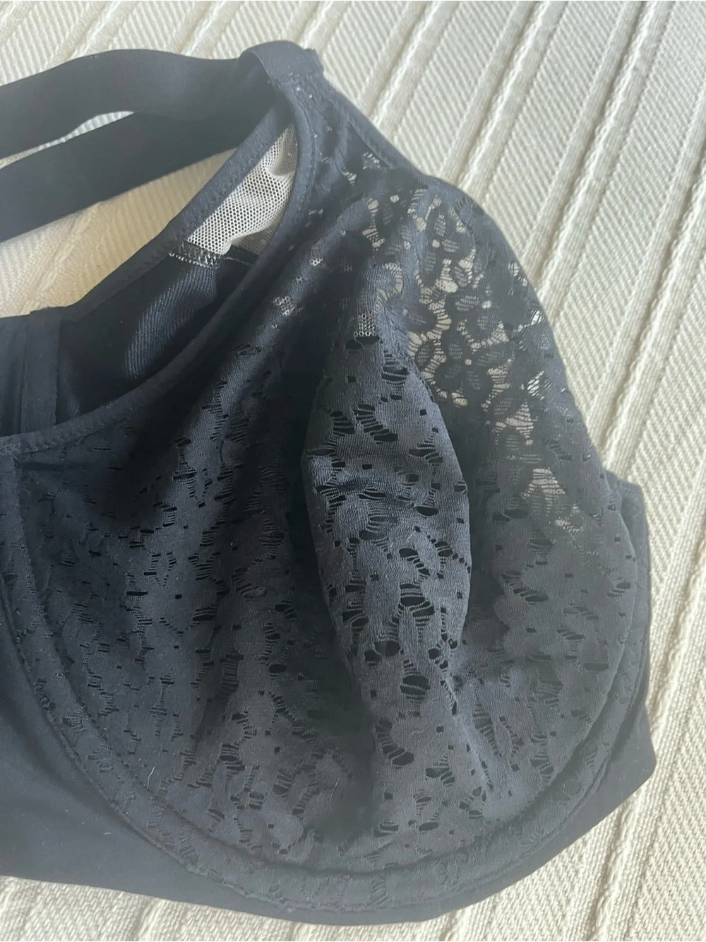 Chantelle underwire bra size 38DD